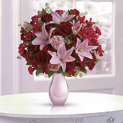 Teleflora's Roses and Pearls Bouquet a3566 | Flower Delivery | Flower Shop